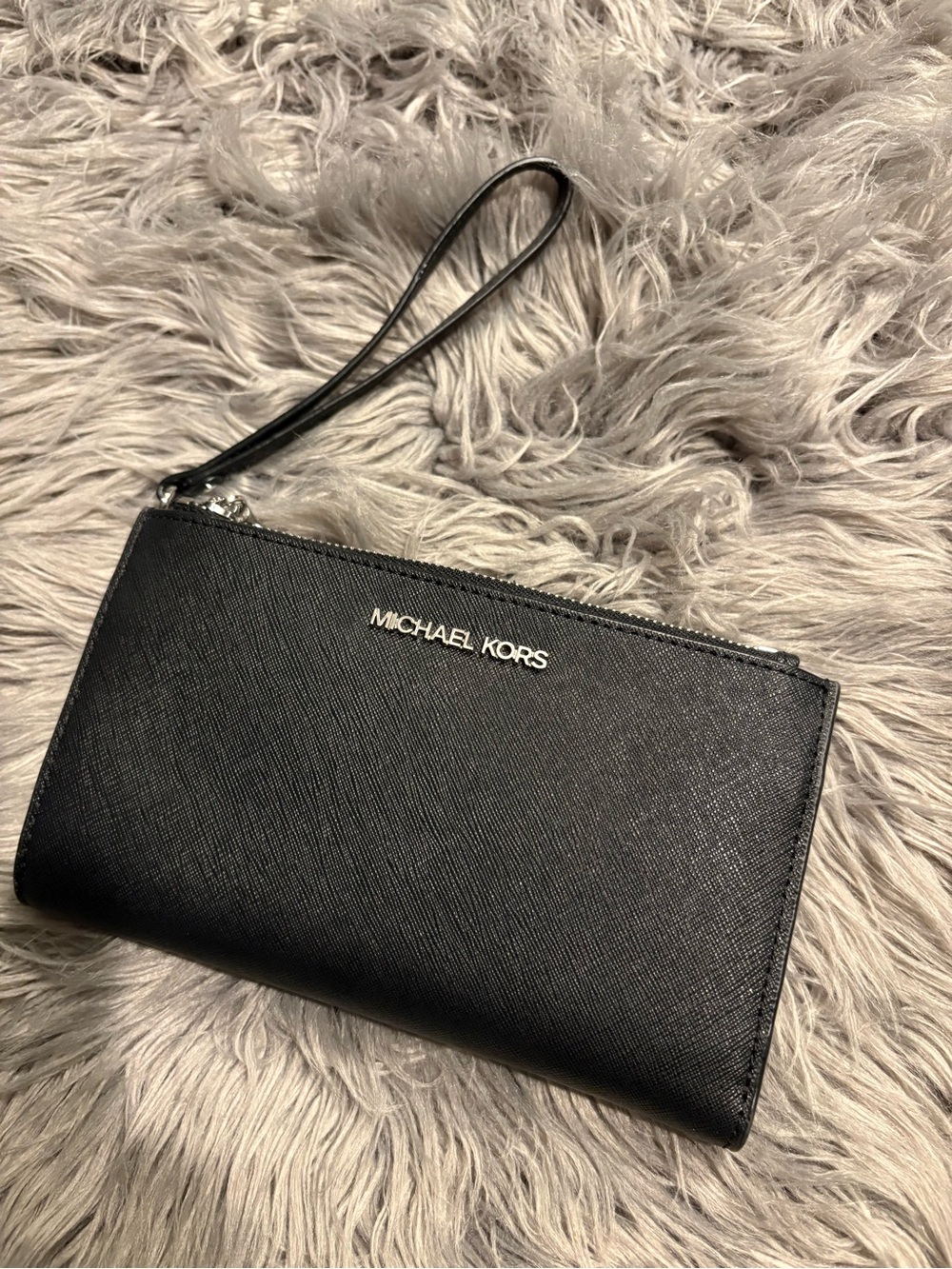 Michael Kors Black Saffiano Zip Wristlet